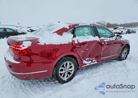 2016 Volkswagen Passat S z USA, uszkodzony, nr VIN 1VWAS7A39GC037389